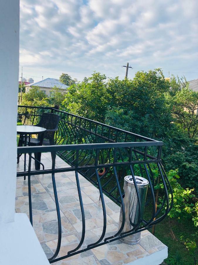 Guesthouse Family Batumi Zewnętrze zdjęcie