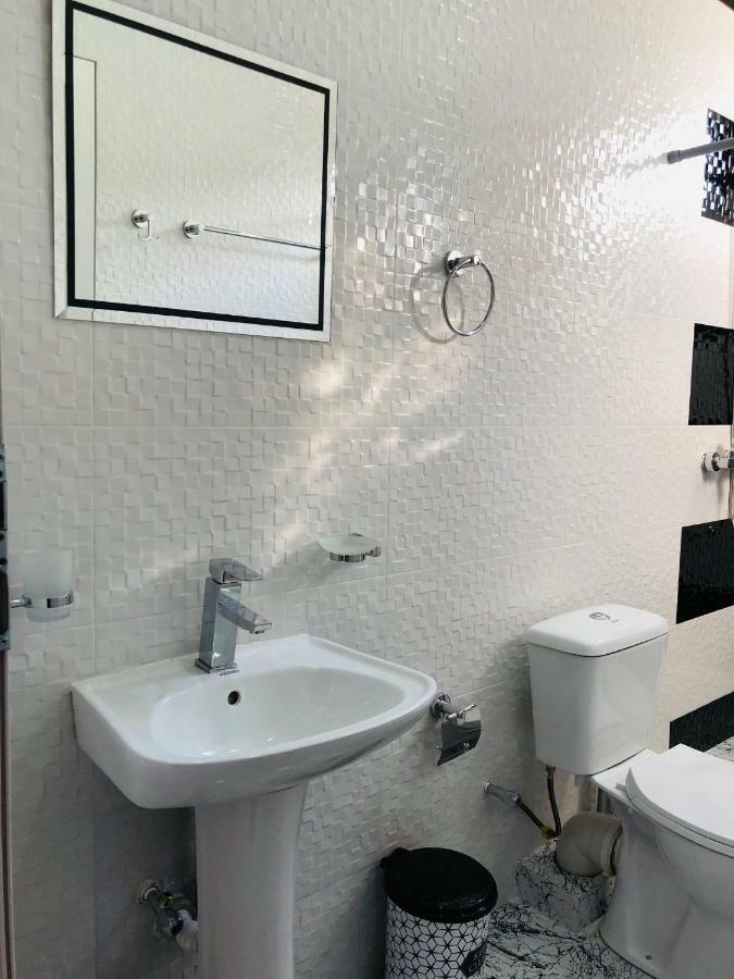 Guesthouse Family Batumi Zewnętrze zdjęcie