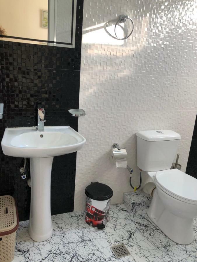 Guesthouse Family Batumi Zewnętrze zdjęcie